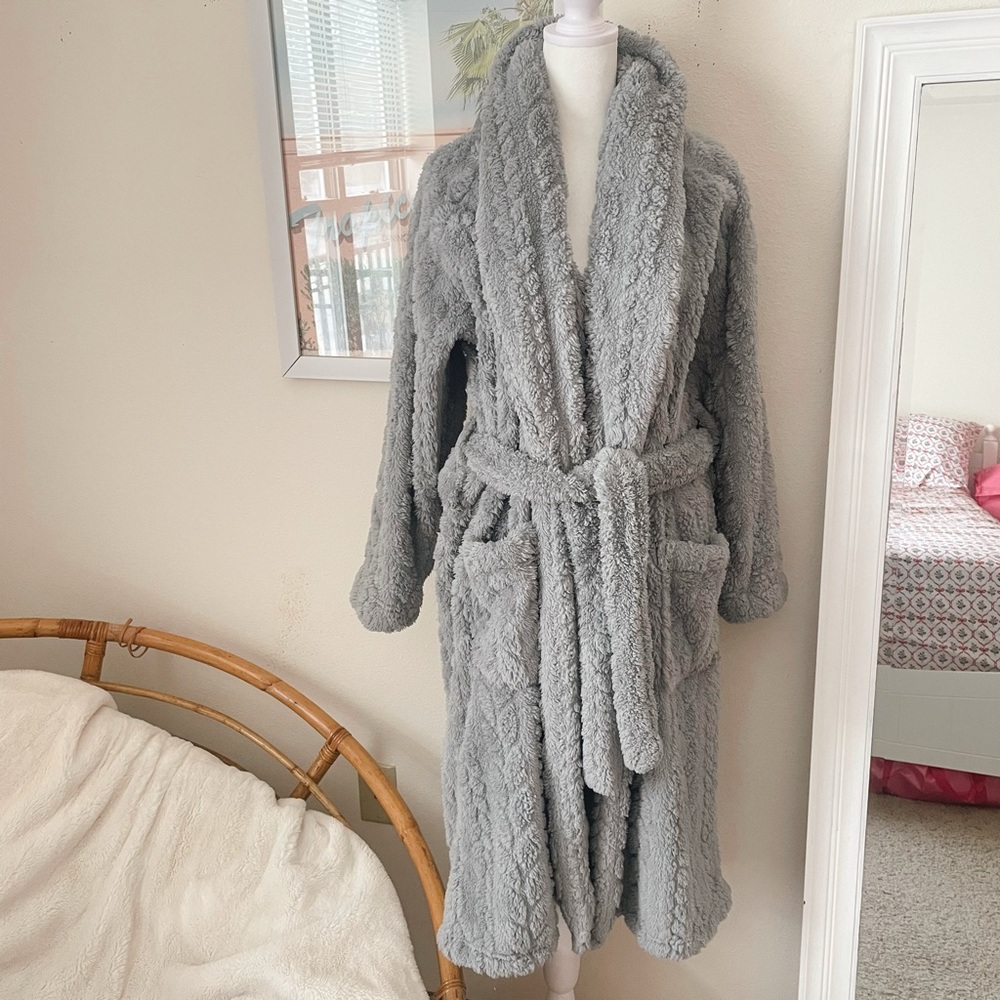 Pottery Barn Plush Fleece Cable Knit Tie Belt Midi Long Robe in Grey Size Medium